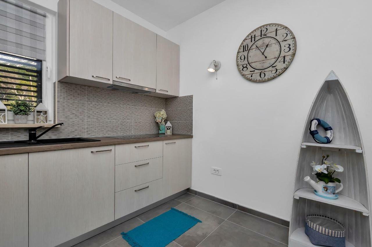 Apartment Amari Seaview Макарска Экстерьер фото